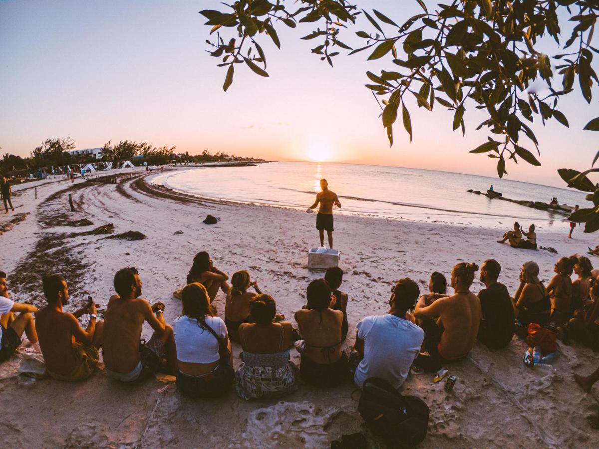 Che Holbox Hostel & Bar Adults Only ภายนอก รูปภาพ