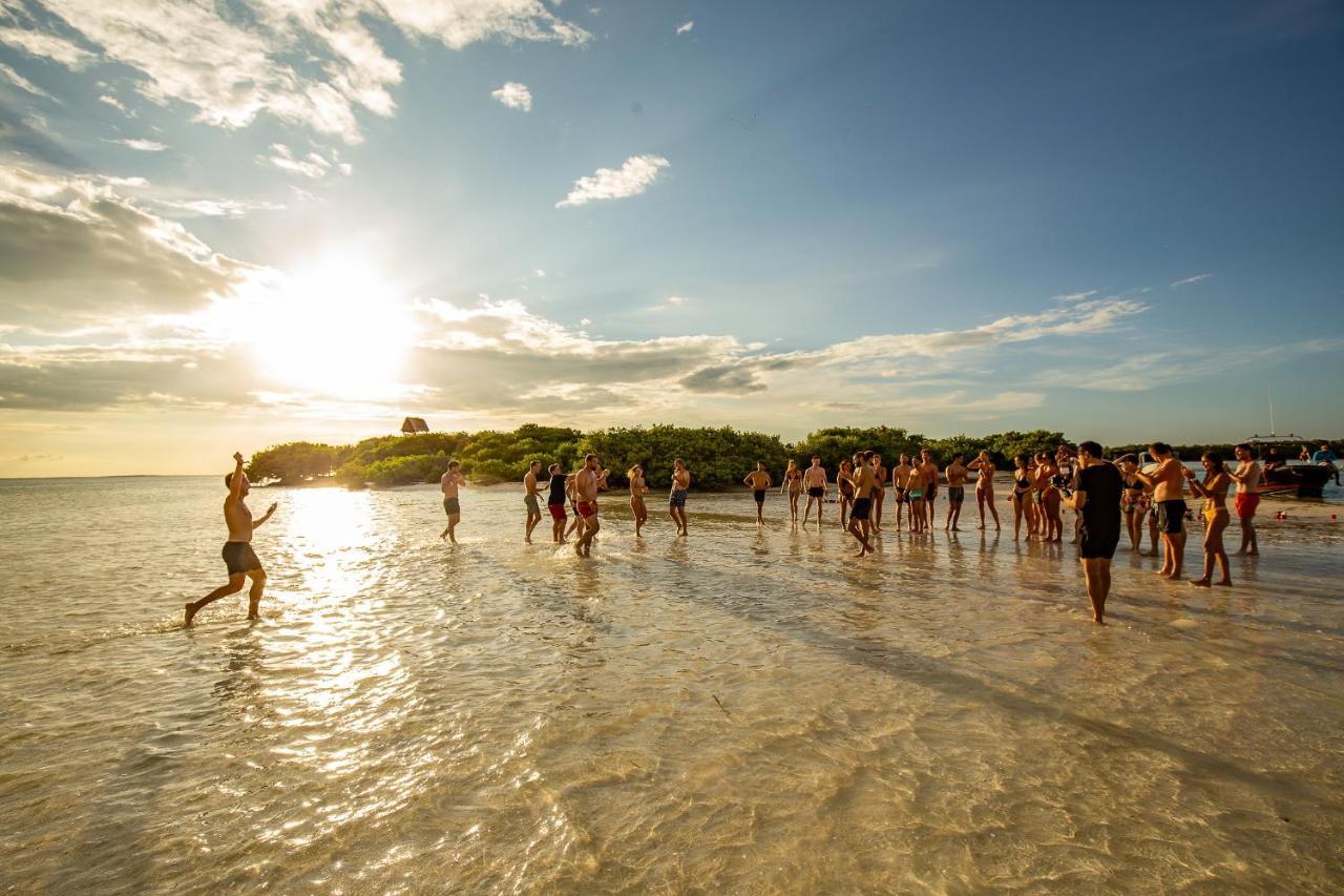 Che Holbox Hostel & Bar Adults Only ภายนอก รูปภาพ